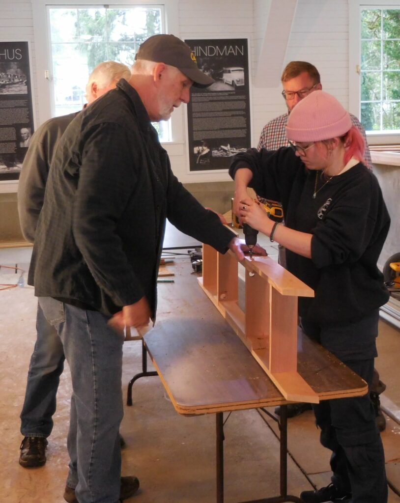 Build the McKenzie River Drift Boat – Mckenzie River Discovery Center